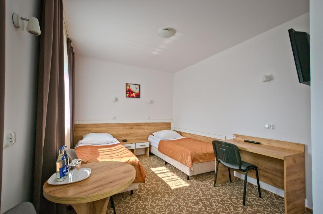 Hotel Sezam Kraczkowa Exteriör bild