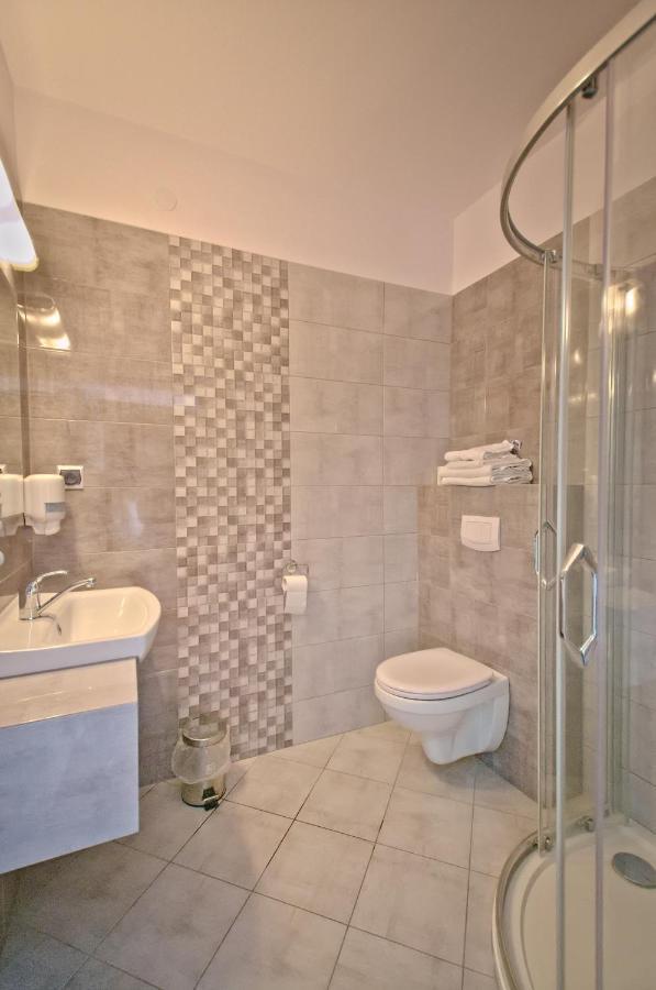 Hotel Sezam Kraczkowa Exteriör bild