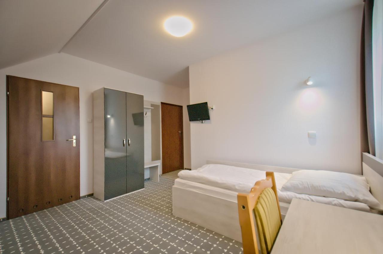 Hotel Sezam Kraczkowa Exteriör bild
