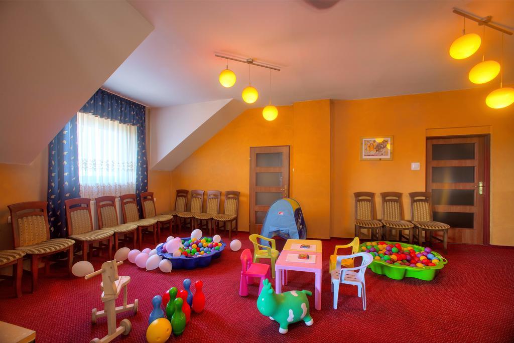 Hotel Sezam Kraczkowa Exteriör bild