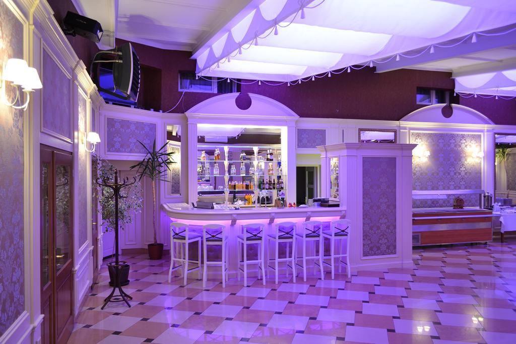 Hotel Sezam Kraczkowa Exteriör bild