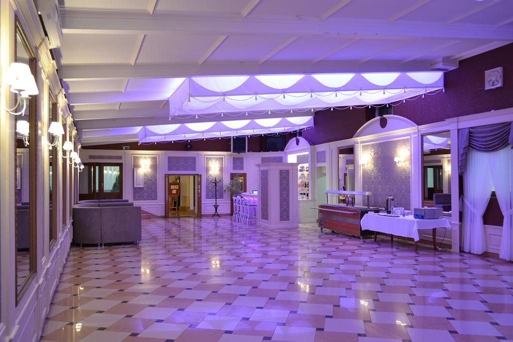 Hotel Sezam Kraczkowa Exteriör bild