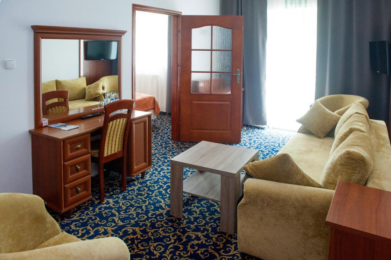Hotel Sezam Kraczkowa Exteriör bild