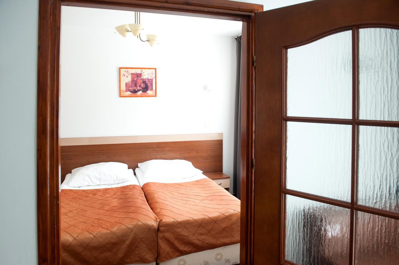 Hotel Sezam Kraczkowa Exteriör bild