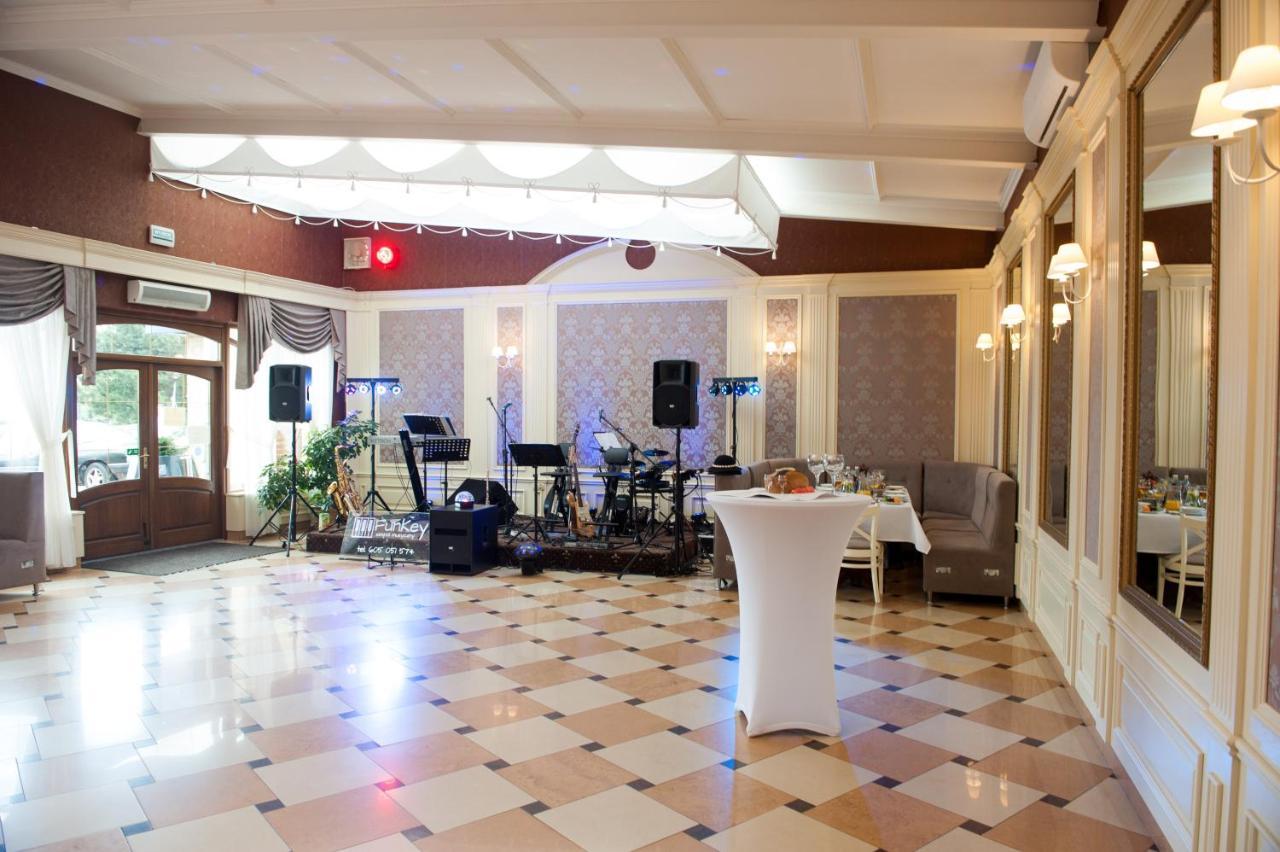 Hotel Sezam Kraczkowa Exteriör bild